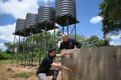 <strong>这个村庄还是个缺水少电</strong>