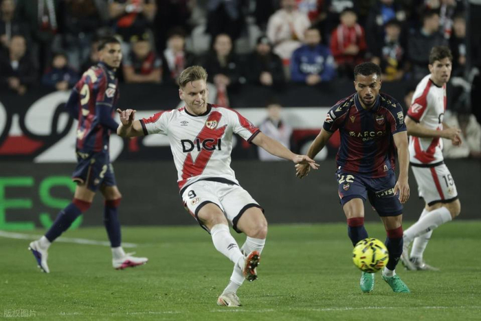 巴列卡诺绝平莱万特 保级战上演逆转奇迹