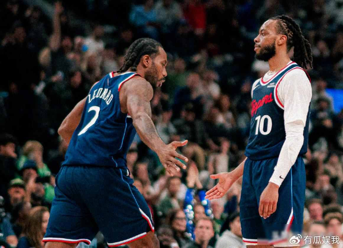 太阳队大胜爵士队 全明星阵容碾压对手季后赛席