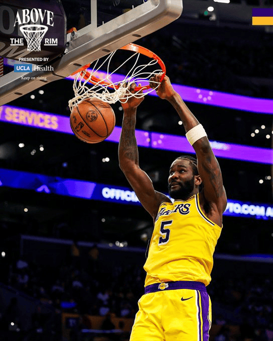 艾顿高效21分助湖人客场力克勇士